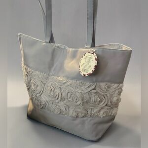 Chic Floral Gray Lavender Tote Bag